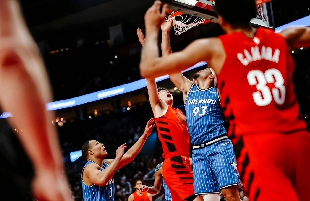 包含波特兰开拓者训练开放日，集结日防线松动引欢呼，CBA季后赛在即，球队文化再被提及的词条-竞技宝平台